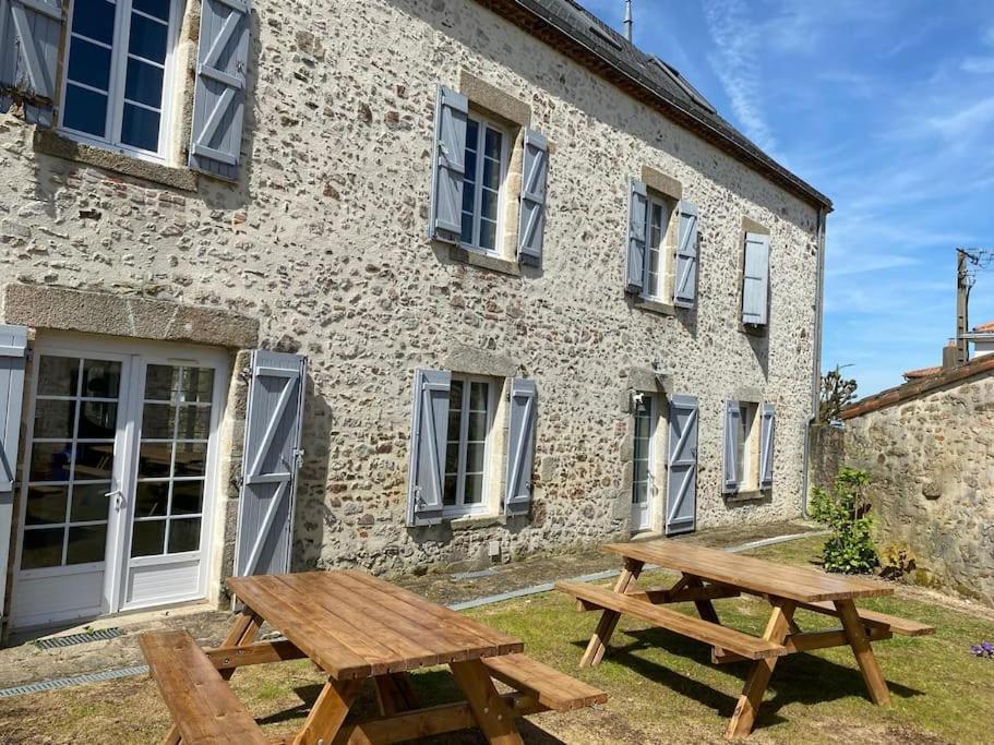 Villa La Belle Etape Grand Gite Familial, 10Min Du Puy Dufou à Saint-Mars-la-Réorthe Extérieur photo